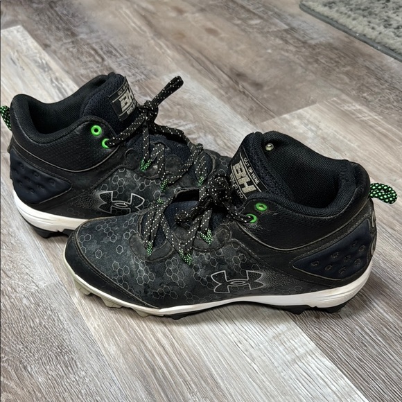 Under Armour Boys Harper Baseball Cleat Size 6 Youth - Picture 6 of 7